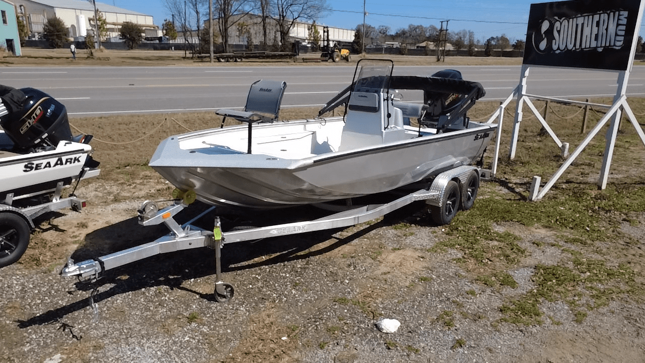 2026 210 SeaArk Bay Runner