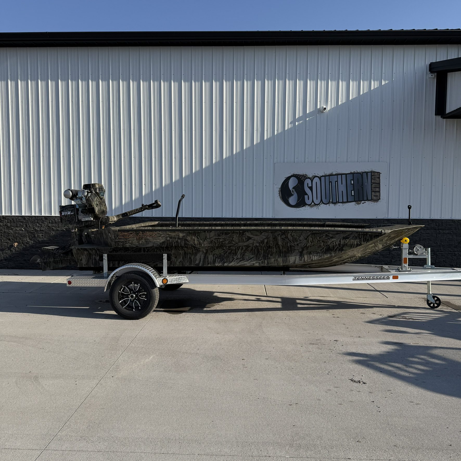 1752 SeaArk Slayer X PRO – GTR 40 – Livewell – GOLD PACKAGE